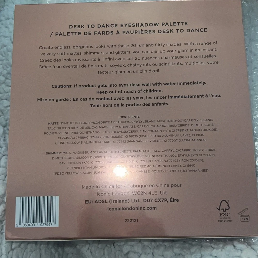 NWT ICONIC DESK TO DANCE EYESHADOW PALETTE